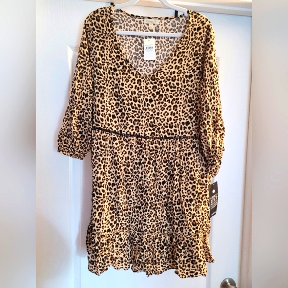 Loralette Smock Cheetah Dress with Fitted 3/4 Sleeves By City Chic - Picture 7 of 10